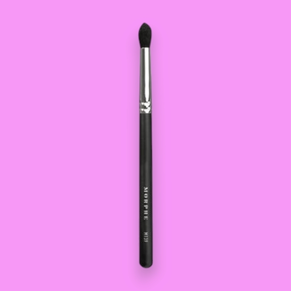 Morphe M139 Tapered Crease Blender Eyeshadow Brush